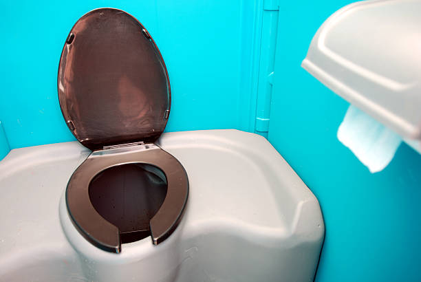 Best Portable restroom trailer rental  in Los Luceros, NM