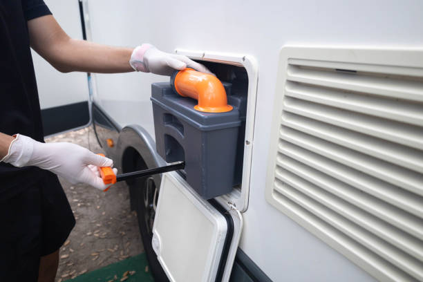 Best Portable restroom trailer rental  in Los Luceros, NM
